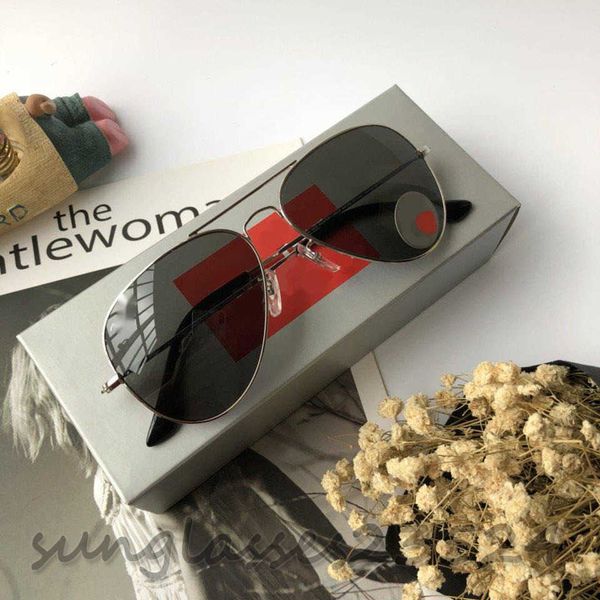 3025-1 series, memory titanium bendable frames, classic pilot goggles, fashion pieces, designer sunglasses high version, White;black
3025-1 series, memory titanium bendable frames, classic pilot goggles, fashion pieces, designer sunglasses high version, White;black