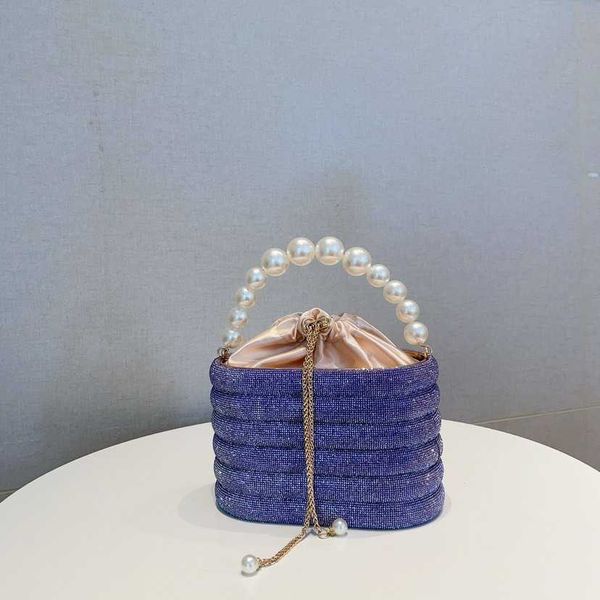 women s 2023 new korean netizen little fresh water diamond pearl chain bird cage bag handheld one shoulder crossbody 230830
women s 2023 new korean netizen little fresh water diamond pearl chain bird cage bag handheld one shoulder crossbody 230830
