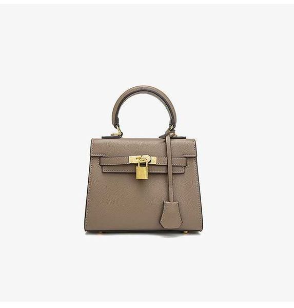 designer kelyes tote bag bag 2023 small new fashion high sense single shoulder women's cross-body versatile ins foreign style carrie ha
designer kelyes tote bag bag 2023 small new fashion high sense single shoulder women's cross-body versatile ins foreign style carrie ha