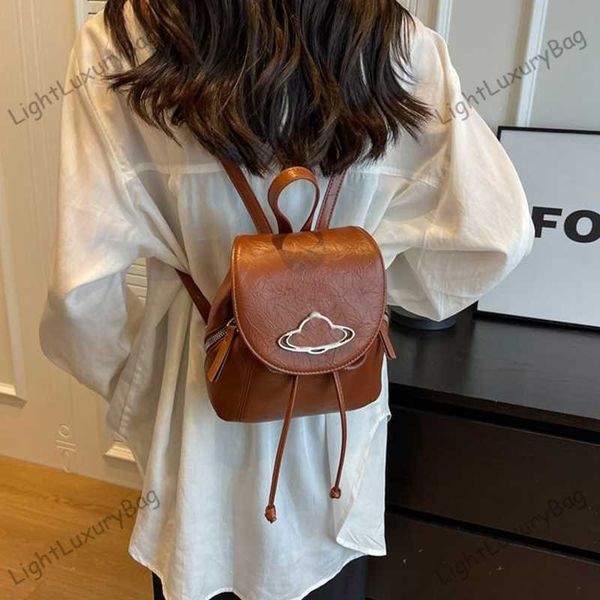 new style fashion backpack for girl designer premium small backpacks luxury silver schoolbag travel bucket bag classic female purses 230830
new style fashion backpack for girl designer premium small backpacks luxury silver schoolbag travel bucket bag classic female purses 230830