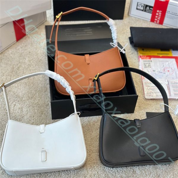 2021 new cleo underarm bag shoulder bags handbags crossbody bag heart-shaped decoration tarpaulin genuine leather bags wholesale
2021 new cleo underarm bag shoulder bags handbags crossbody bag heart-shaped decoration tarpaulin genuine leather bags wholesale