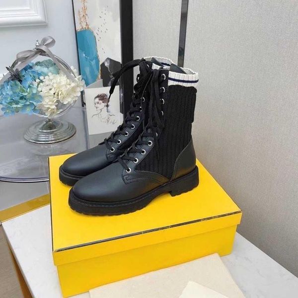 new boots ankle boot designer desert for women classical shoes fashion winter leather boots coarse heel women shoes002
new boots ankle boot designer desert for women classical shoes fashion winter leather boots coarse heel women shoes002
