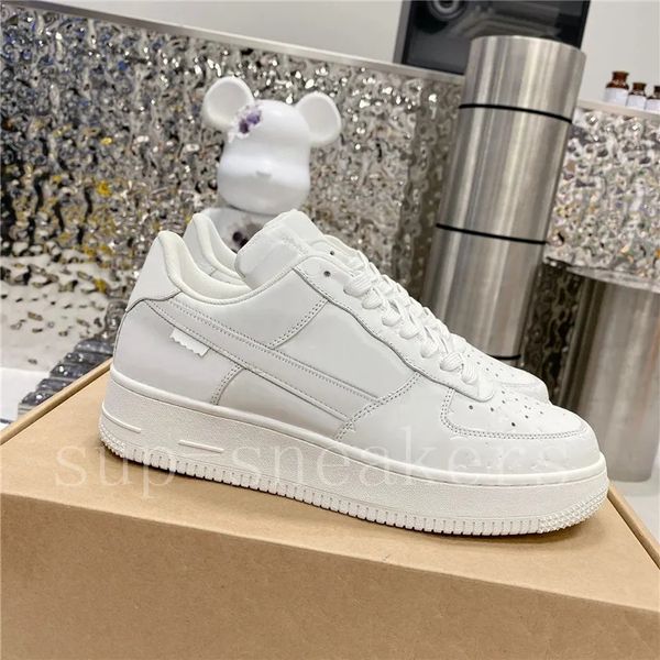 2023 force low 1 casual skate shoes for men woman leather lace-up 1s sports trainers multiple colors massage fashion shoe summer outdoor pla, Black
2023 force low 1 casual skate shoes for men woman leather lace-up 1s sports trainers multiple colors massage fashion shoe summer outdoor pla, Black