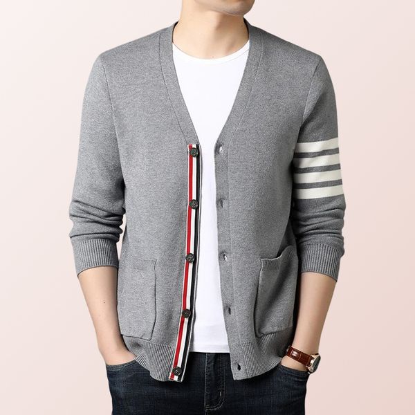 men's sweaters season three-color striped men's cardigan coat trendy striped men's cardigan coat - wool knitwear sweater card, White;black
men's sweaters season three-color striped men's cardigan coat trendy striped men's cardigan coat - wool knitwear sweater card, White;black