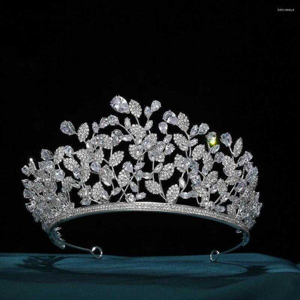hair clips crown headband flowers lead design temperament women wedding bridal accessories party tiaras and crowns zircon, Golden;silver
hair clips crown headband flowers lead design temperament women wedding bridal accessories party tiaras and crowns zircon, Golden;silver