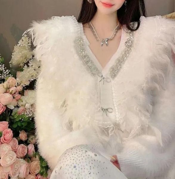 design nail beads inlaid with diamonds, true feather, sweet wool knitwear, women's 2023 sand * ro autumn/winter new loose cardigan knit, White;black
design nail beads inlaid with diamonds, true feather, sweet wool knitwear, women's 2023 sand * ro autumn/winter new loose cardigan knit, White;black