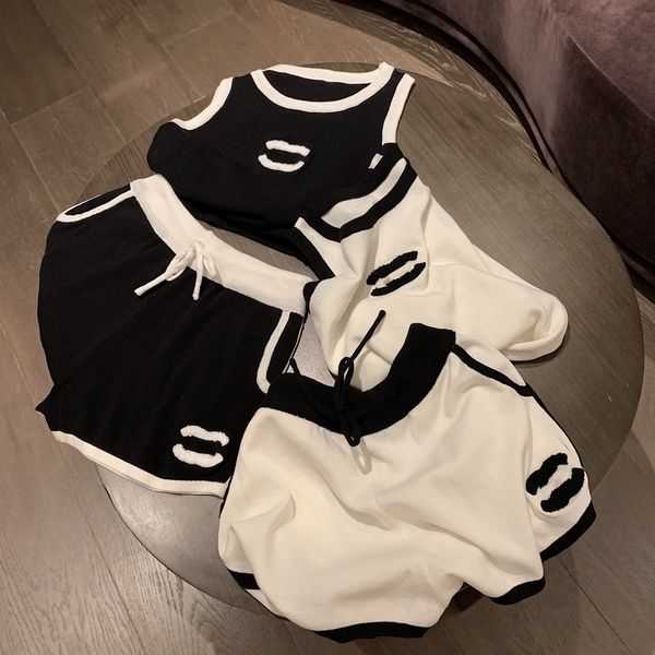 womens crop shorts set designer tracksuits fashion sport clothes for woman casual street slim and breathable 2 piece sets fitness women swea, Gray
womens crop shorts set designer tracksuits fashion sport clothes for woman casual street slim and breathable 2 piece sets fitness women swea, Gray