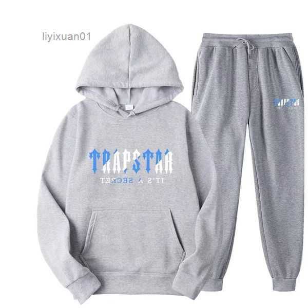tracksuit trapstars brand printed sportswear men's t shirts 16 colors warm two pieces set loose hoodie sweatshirt pants jogging sweate, Black
tracksuit trapstars brand printed sportswear men's t shirts 16 colors warm two pieces set loose hoodie sweatshirt pants jogging sweate, Black