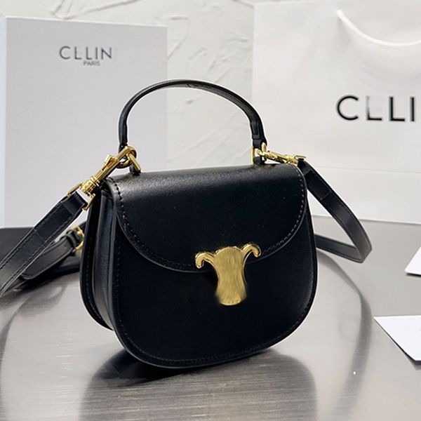 designer bag shoulder bag fashion designer women bag leather triumphal arch crossbody bag women leisure travel designer bag
designer bag shoulder bag fashion designer women bag leather triumphal arch crossbody bag women leisure travel designer bag