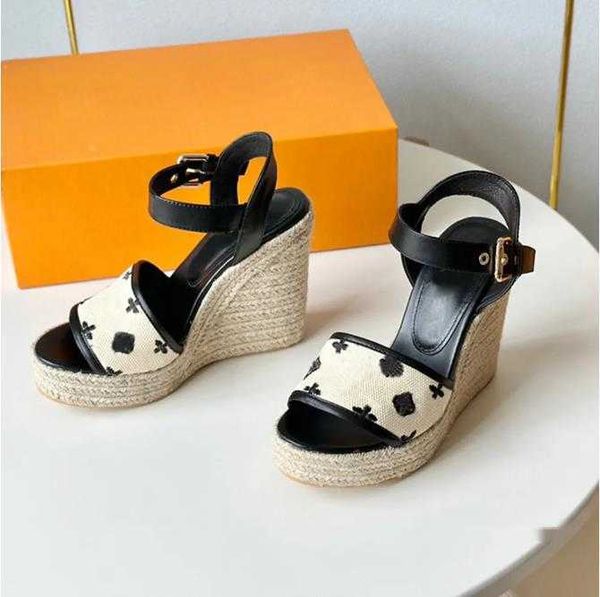 new linen embroidered espadrilles wedge sandals platform heels summer women's luxury designers non slip rubber sole fashion sand casual, Black
new linen embroidered espadrilles wedge sandals platform heels summer women's luxury designers non slip rubber sole fashion sand casual, Black