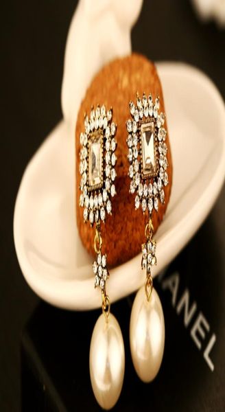 2017 earrings for women gold long dangle earrings vintage fashion big pearl jewelry earings retro temperament drop earrings channe5376589, Golden;silver
2017 earrings for women gold long dangle earrings vintage fashion big pearl jewelry earings retro temperament drop earrings channe5376589, Golden;silver