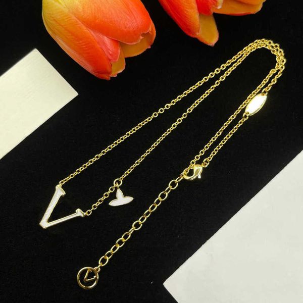 fashion luxury necklaces pendants brand classics designer 18k gold letter choker pendant necklace chain men women cuban link jewelry gifts b, Silver
fashion luxury necklaces pendants brand classics designer 18k gold letter choker pendant necklace chain men women cuban link jewelry gifts b, Silver
