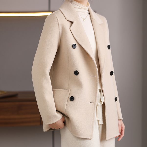 women's wool blends high-end double-sided wool coat women's short high-end wool winter black woolen coat 230830
women's wool blends high-end double-sided wool coat women's short high-end wool winter black woolen coat 230830