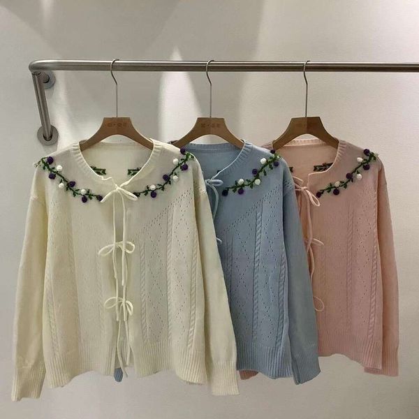 autumn and sweaters winter blue flower straps hook cardigan female literary retro gentle style sweater jacket, White;black
autumn and sweaters winter blue flower straps hook cardigan female literary retro gentle style sweater jacket, White;black