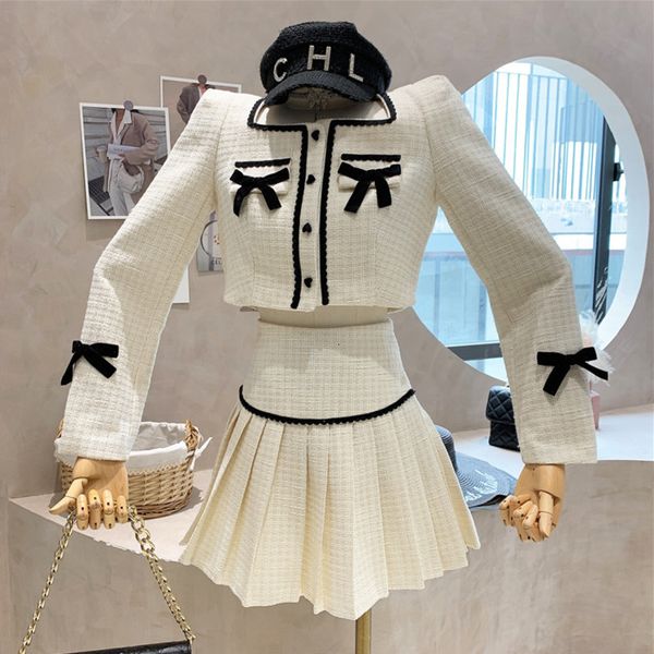 two piece dress square neck fall winter tweed two piece set women sweet bowknot crop coat mini pleated skirt ensemble 230830, White
two piece dress square neck fall winter tweed two piece set women sweet bowknot crop coat mini pleated skirt ensemble 230830, White