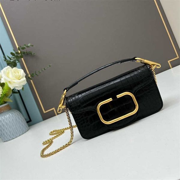 pattern vltn designer elegant bag purse bright crocodile leather underarm small square trend texture versatile fashion crossbody whwe
pattern vltn designer elegant bag purse bright crocodile leather underarm small square trend texture versatile fashion crossbody whwe