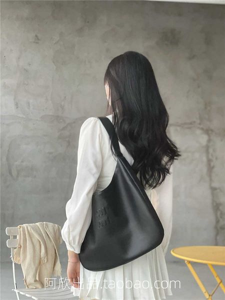 outdoor tote tote bag fashion women's large capacity crossbody bag shoulder bag tote for traveling miui bag ygn1
outdoor tote tote bag fashion women's large capacity crossbody bag shoulder bag tote for traveling miui bag ygn1