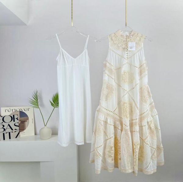 runway dresses 2023 lian designer designed a new sleeveless dress with stitching for spring and summer 024554409, Black
runway dresses 2023 lian designer designed a new sleeveless dress with stitching for spring and summer 024554409, Black