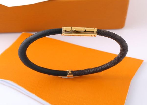 leather brand bracelet design have stamp couple bangles fashion four titanium steel trend letter bangle gold plated b9030440, Black
leather brand bracelet design have stamp couple bangles fashion four titanium steel trend letter bangle gold plated b9030440, Black