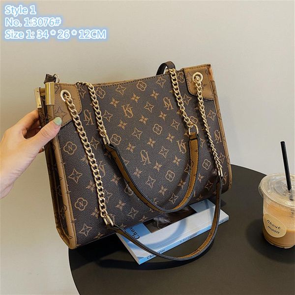whole factory ladies shoulder bags 2 styles casual printing tote bag elegant atmosphere letters fashion backpack simple joker 2927
whole factory ladies shoulder bags 2 styles casual printing tote bag elegant atmosphere letters fashion backpack simple joker 2927