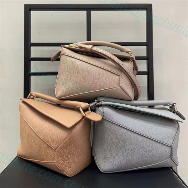 designer woman classics cross body bags clutch totes hobo purses wallet geometric lines handbags shoulders bags evening bags cosmetic bags
designer woman classics cross body bags clutch totes hobo purses wallet geometric lines handbags shoulders bags evening bags cosmetic bags