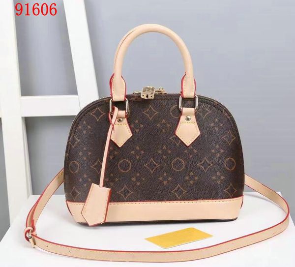 designer alma bb tote handbags fashion shoulder bags messenger bag leather shell bags purse ladies cosmetic crossbodys bag 25x12x20cm
designer alma bb tote handbags fashion shoulder bags messenger bag leather shell bags purse ladies cosmetic crossbodys bag 25x12x20cm
