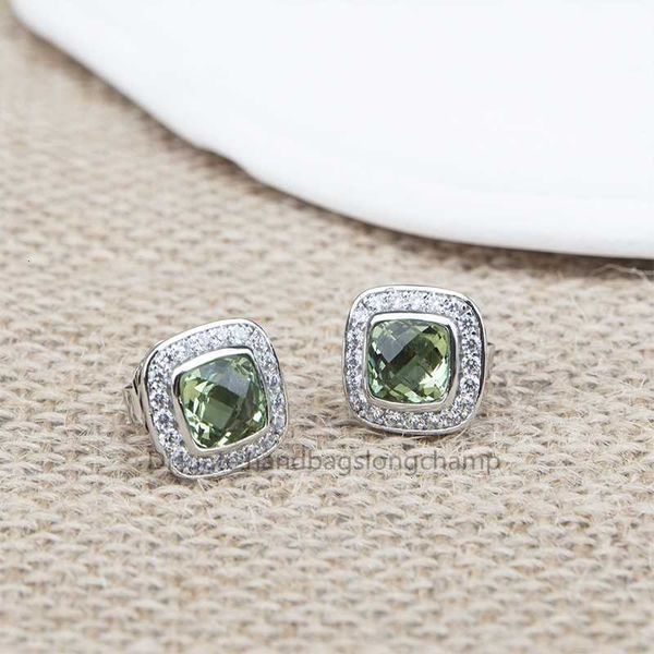 wedding elegant ladies earrings inlaid with party square zircon stud vintage jewelry for banquent women gift - green, Golden;silver
wedding elegant ladies earrings inlaid with party square zircon stud vintage jewelry for banquent women gift - green, Golden;silver