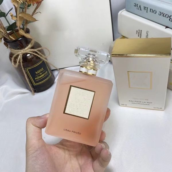 woman perfume for women elegant and charming fragrance spray oriental floral notes 100ml good smell frosted bottle fast delivery
woman perfume for women elegant and charming fragrance spray oriental floral notes 100ml good smell frosted bottle fast delivery