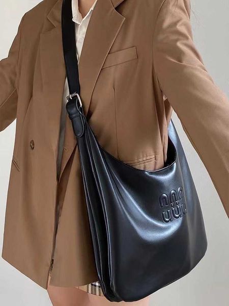 outdoor tote women's leisure large capacity tote bag trendy college student classroom book shoulder bag tote for traveling miui bag cx7
outdoor tote women's leisure large capacity tote bag trendy college student classroom book shoulder bag tote for traveling miui bag cx7