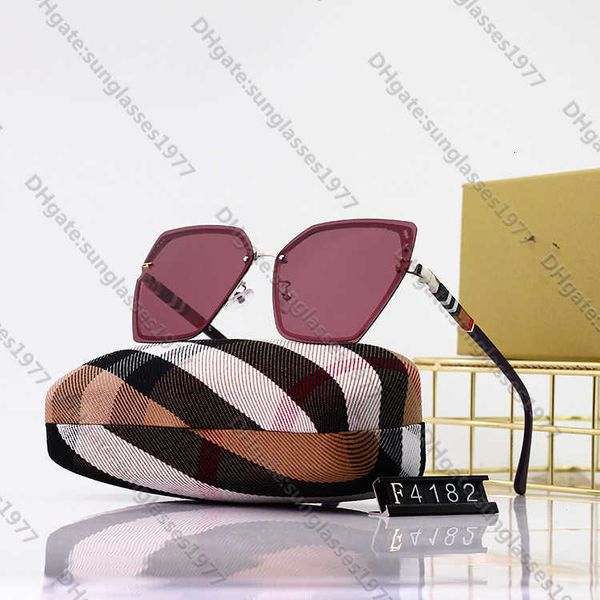 fashion designer cool sunglasses 2023 new metal uv resistant sunglasses for women mesh red large frame striped mirror legs polarized, White;black
fashion designer cool sunglasses 2023 new metal uv resistant sunglasses for women mesh red large frame striped mirror legs polarized, White;black