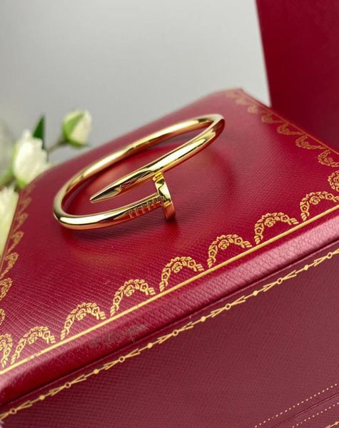 stainless steel nail bracelet inlay diamond screw nail cuff women men bracelet luxury jewelry deisgner jewelry lovers with origina1153084, Golden;silver
stainless steel nail bracelet inlay diamond screw nail cuff women men bracelet luxury jewelry deisgner jewelry lovers with origina1153084, Golden;silver