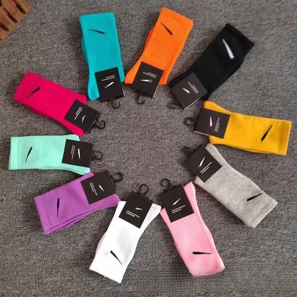 striped soild colors cotton socks streetwear harajuku black white couples skateboard knitted casual sports fashion socks
striped soild colors cotton socks streetwear harajuku black white couples skateboard knitted casual sports fashion socks