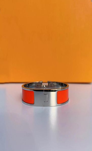 stainless steel bangle bracelet designer classic fashion simple men bracelet jewelry 6 colors optional exquisite whole with bo7615140, Black
stainless steel bangle bracelet designer classic fashion simple men bracelet jewelry 6 colors optional exquisite whole with bo7615140, Black