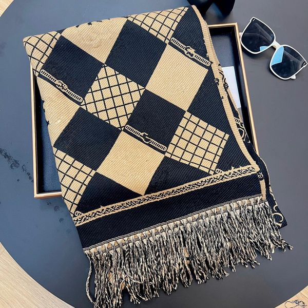 2023 autumn and winter new high-grade cashmere letter jacquard women's scarf fashion lovers cashmere warm scarf, Blue;gray
2023 autumn and winter new high-grade cashmere letter jacquard women's scarf fashion lovers cashmere warm scarf, Blue;gray