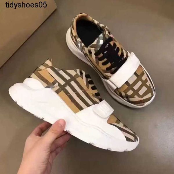 luxury brand burberyity casual shoes b22 leather designer vintage classic plaid sneakers vintage fashion sneakers men's and women', Black
luxury brand burberyity casual shoes b22 leather designer vintage classic plaid sneakers vintage fashion sneakers men's and women', Black