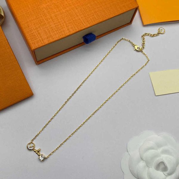 fashion classics luxury necklaces pendants brand designer 18k gold letter choker pendant necklace chain men women cuban link jewelry gifts s, Silver
fashion classics luxury necklaces pendants brand designer 18k gold letter choker pendant necklace chain men women cuban link jewelry gifts s, Silver