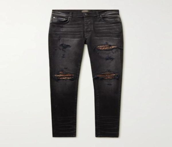 2022 designer jeans mens denim embroidery pants fashion holes trouser us size 2940 hip hop distressed zipper trousers for male to51545015, Blue
2022 designer jeans mens denim embroidery pants fashion holes trouser us size 2940 hip hop distressed zipper trousers for male to51545015, Blue