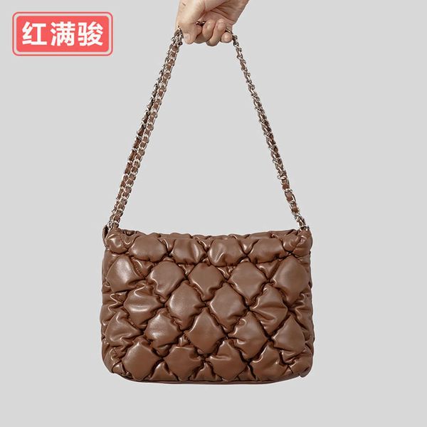 fashion niche lingge chain bag for women's new 2023 summer popular cloud leisure commuting cross body bucket bag 230831
fashion niche lingge chain bag for women's new 2023 summer popular cloud leisure commuting cross body bucket bag 230831