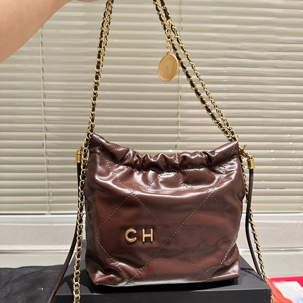 22 garbage bag designer womens shoulder bag mini 21x20cm underarm bag gold hardware metal buckle luxury handbag matelasse chain diagonal sho
22 garbage bag designer womens shoulder bag mini 21x20cm underarm bag gold hardware metal buckle luxury handbag matelasse chain diagonal sho
