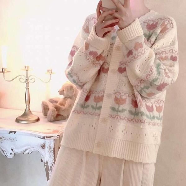 spring and autumn short jacket tulip japanese sweater korean loose lazy retro gentle design niche, White;black
spring and autumn short jacket tulip japanese sweater korean loose lazy retro gentle design niche, White;black
