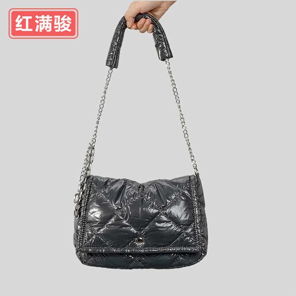 new nylon filled cotton shoulder bag for women's soft space cotton crossbody bag, simple diamond lattice flip handbag 230831
new nylon filled cotton shoulder bag for women's soft space cotton crossbody bag, simple diamond lattice flip handbag 230831