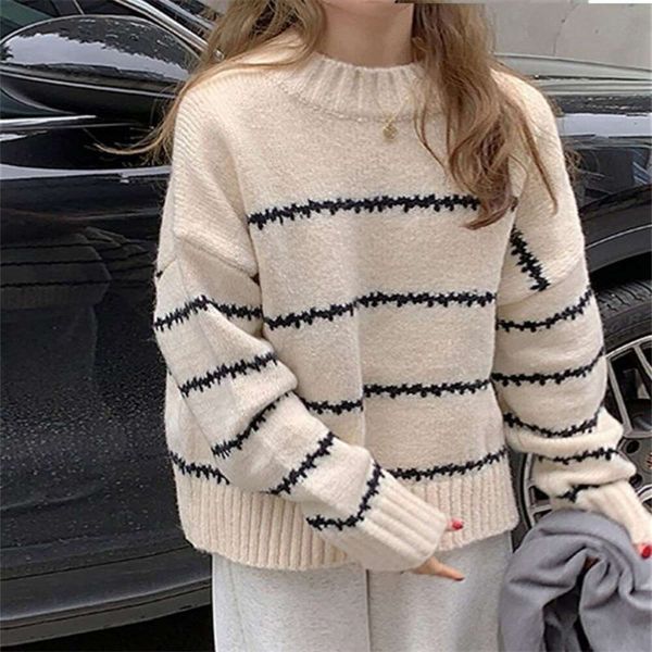 autumn and winter loose lazy sweater korean round neck fashionable striped color contrast gentle soft glutinous, White;black
autumn and winter loose lazy sweater korean round neck fashionable striped color contrast gentle soft glutinous, White;black