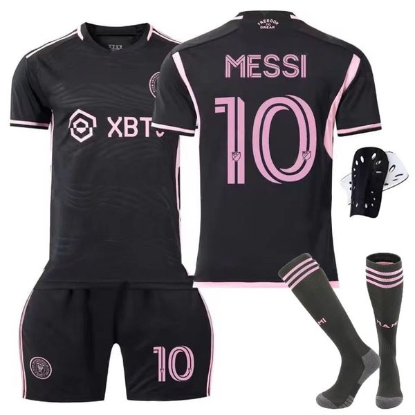 23 24 bamford llorente rodrigo leeds des soccer jerseys 2023 2024 adams aaronson harrison sinisterra james kids kit football shirt fans play, Black;yellow
23 24 bamford llorente rodrigo leeds des soccer jerseys 2023 2024 adams aaronson harrison sinisterra james kids kit football shirt fans play, Black;yellow