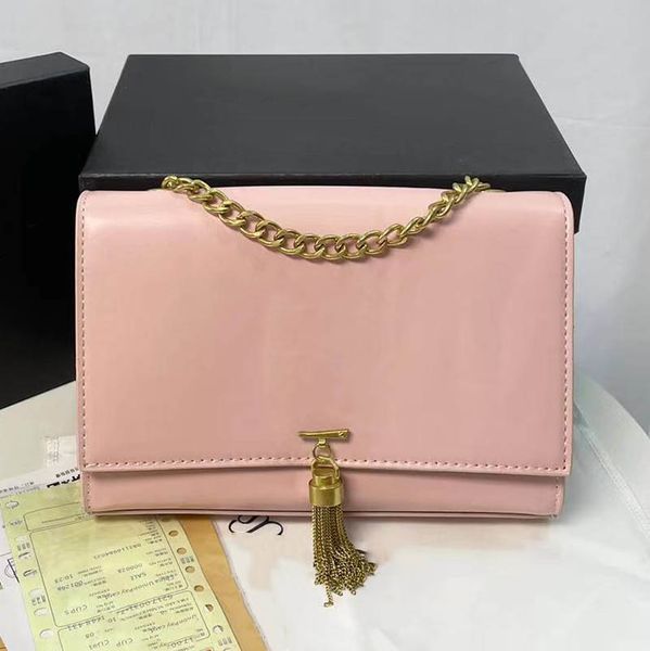 fashion tote handbag designer bag luxurys crossbody bags women purse trendy tassel chain handbags classic gold logo wallet flap saddle bag l
fashion tote handbag designer bag luxurys crossbody bags women purse trendy tassel chain handbags classic gold logo wallet flap saddle bag l