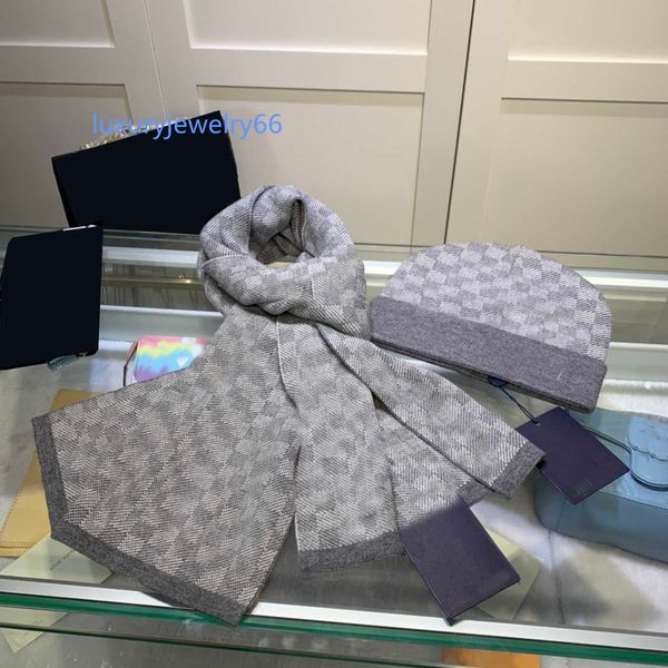 winter fashion luxury hats scaves sets designer hat and scarf set for woman men knitted schal beanie cashmere letter embroidery beanies scar, Blue;gray
winter fashion luxury hats scaves sets designer hat and scarf set for woman men knitted schal beanie cashmere letter embroidery beanies scar, Blue;gray
