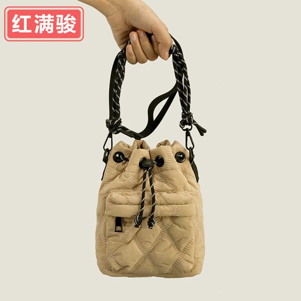 autumn and winter new air cushion cotton bucket women's bag niche nylon diamond drawstring shoulder bag versatile pleated handbag for w
autumn and winter new air cushion cotton bucket women's bag niche nylon diamond drawstring shoulder bag versatile pleated handbag for w