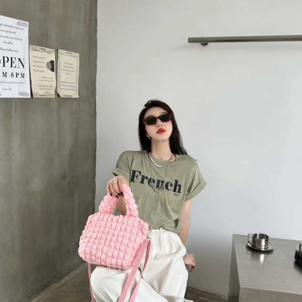 fashion niche design pleated cloud bag fashion trend women's shoulder bag bubble flower underarm bag 230831
fashion niche design pleated cloud bag fashion trend women's shoulder bag bubble flower underarm bag 230831