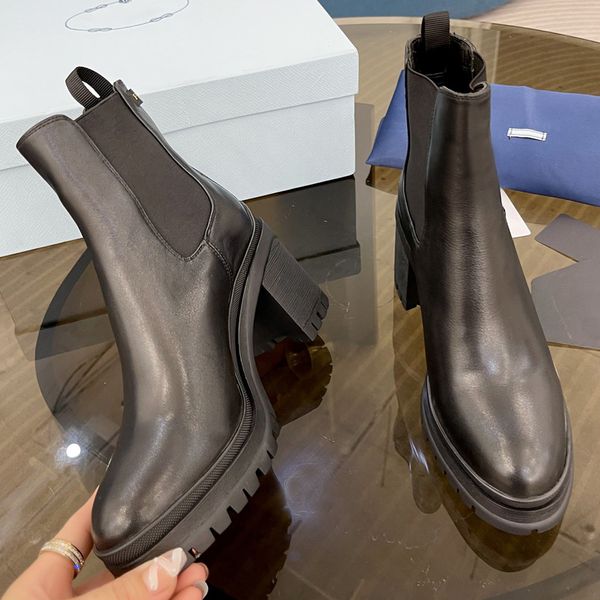 new womens designer boots cowhide leather boots simple fashion boots autumn winter elegant boots non slip rubber sole increase booties large, Black
new womens designer boots cowhide leather boots simple fashion boots autumn winter elegant boots non slip rubber sole increase booties large, Black