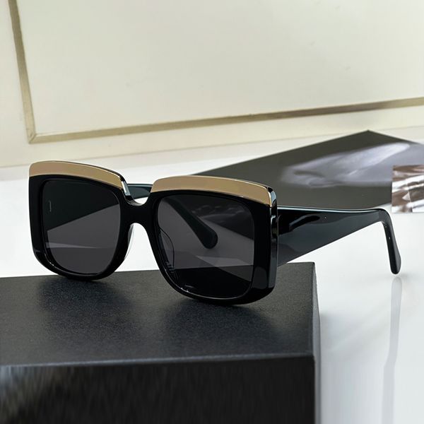 ch glasses big square sunglasses womens sunglasses spirit of the cote d azur style browline metal engraved monogram ch9231 luxury sunglasses, White;black
ch glasses big square sunglasses womens sunglasses spirit of the cote d azur style browline metal engraved monogram ch9231 luxury sunglasses, White;black