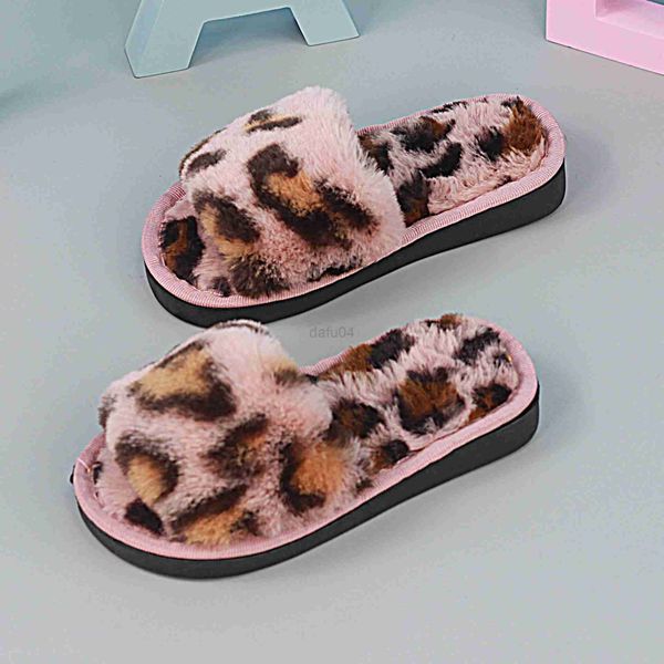 slipper 2020 children winter home slippers warm cotton shoes women plush slippers indoor non-slip leopard rabbit hair kids boys slippers l08, Black;grey
slipper 2020 children winter home slippers warm cotton shoes women plush slippers indoor non-slip leopard rabbit hair kids boys slippers l08, Black;grey